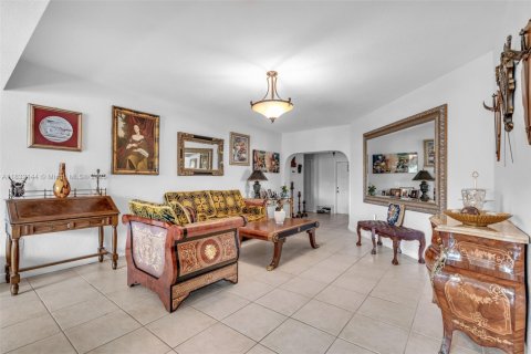 Купить кондоминиум в Дорал, Флорида 3 спальни, 231.33м2, № 1809232 - фото 10