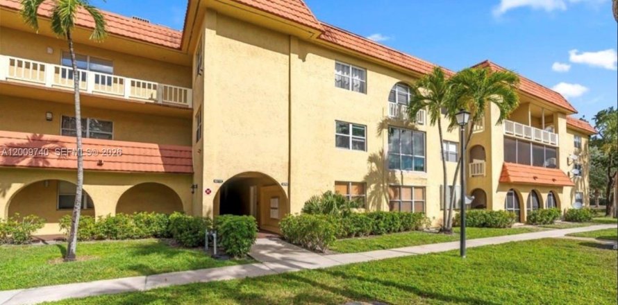 Condominio en Coral Springs, Florida, 2 dormitorios  № 2072724