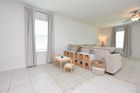 House in Bartow, Florida 5 bedrooms, 269.04 sq.m. № 2199007 - photo 15