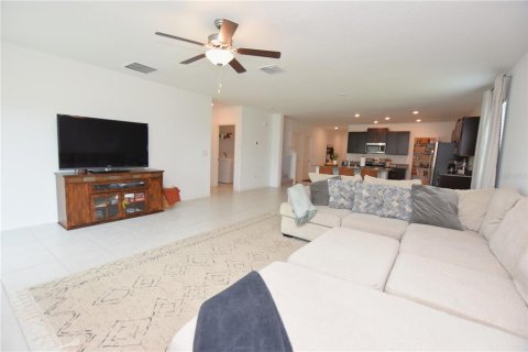 House in Bartow, Florida 5 bedrooms, 269.04 sq.m. № 2199007 - photo 12