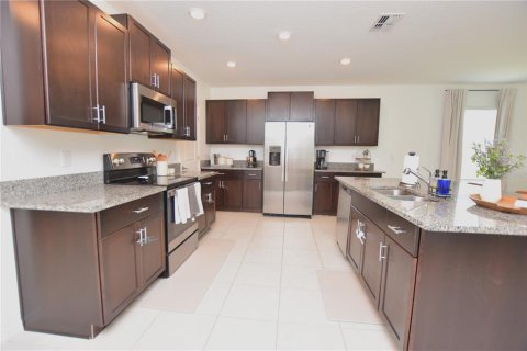 House in Bartow, Florida 5 bedrooms, 269.04 sq.m. № 2199007 - photo 7