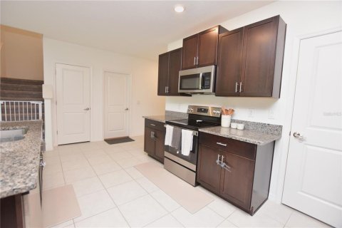 House in Bartow, Florida 5 bedrooms, 269.04 sq.m. № 2199007 - photo 6
