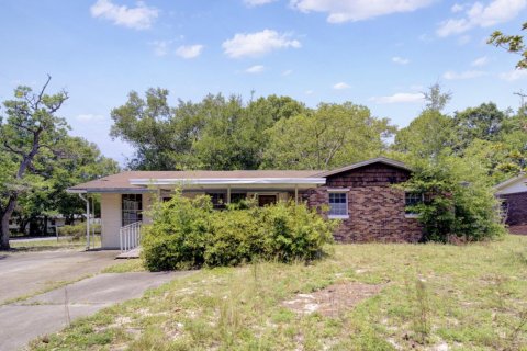 House in Fort Walton Beach, Florida 4 bedrooms, 153.66 sq.m. № 590401 - photo 1