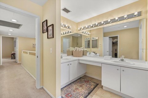 Condo in Longboat Key, Florida, 2 bedrooms № 2215286 - photo 21