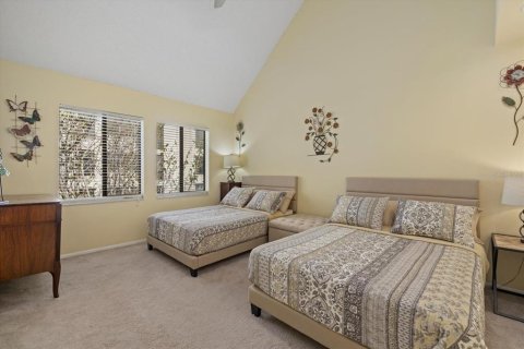 Condo in Longboat Key, Florida, 2 bedrooms № 2215286 - photo 23