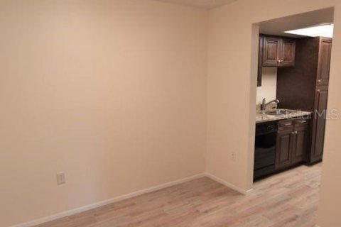 Condo in Sanford, Florida, 2 bedrooms  № 1866412 - photo 7