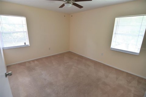 Condo in Sanford, Florida, 2 bedrooms  № 1866412 - photo 11