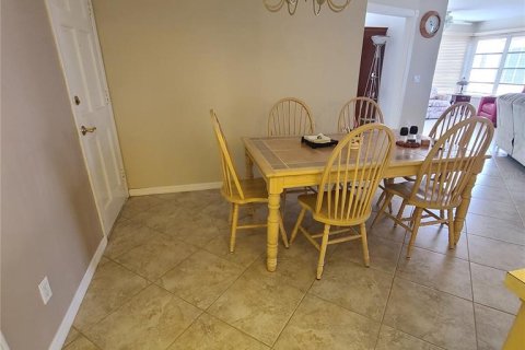 Copropriété à vendre à Seminole, Floride: 3 chambres, 130.99 m2 № 2216760 - photo 12