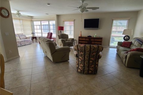 Copropriété à vendre à Seminole, Floride: 3 chambres, 130.99 m2 № 2216760 - photo 10