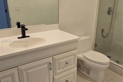 Condominio en venta en Sunny Isles Beach, Florida, 1 dormitorio, 92.9 m2 № 2029073 - foto 21