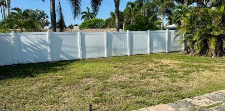 Villa ou maison à Pompano Beach, Floride 3 chambres, 133.04 m2 № 1208056