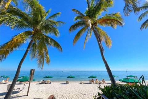 Copropriété à louer à Key Biscayne, Floride: 3 chambres, 232.26 m2 № 2046329 - photo 4