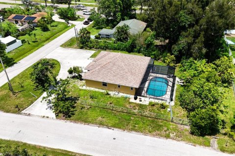 House in Venice, Florida 3 bedrooms, 150.32 sq.m. № 1908829 - photo 3