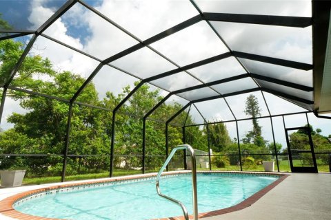 House in Venice, Florida 3 bedrooms, 150.32 sq.m. № 1908829 - photo 9
