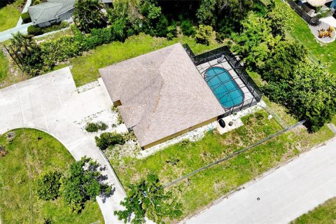 House in Venice, Florida 3 bedrooms, 150.32 sq.m. № 1908829 - photo 14