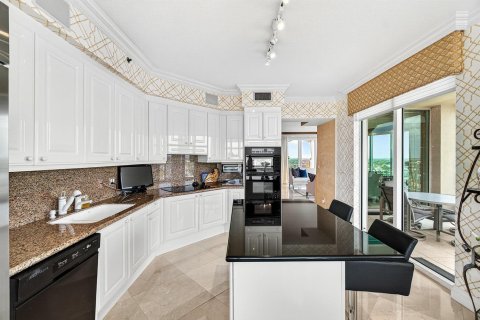 Copropriété à vendre à Highland Beach, Floride: 3 chambres, 254.18 m2 № 2147163 - photo 21