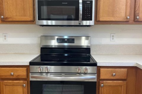 Townhouse in West Palm Beach, Florida 2 bedrooms, 123.19 sq.m. № 2177191 - photo 8