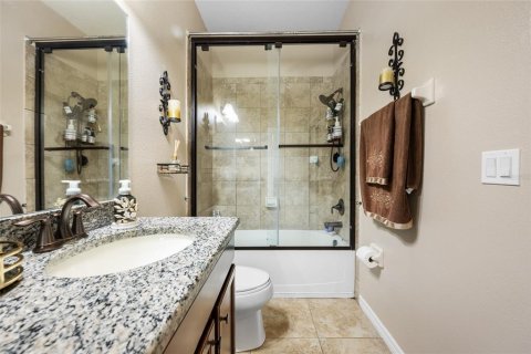 House in Lutz, Florida 4 bedrooms, 236.53 sq.m. № 2202210 - photo 25