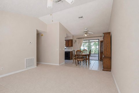 Villa ou maison à vendre à Vero Beach, Floride: 2 chambres, 92.72 m2 № 2087440 - photo 23