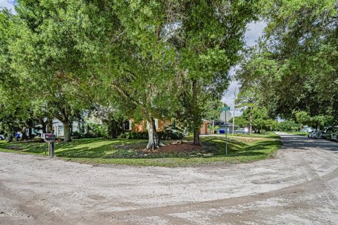 Villa ou maison à vendre à Vero Beach, Floride: 2 chambres, 92.72 m2 № 2087440 - photo 2