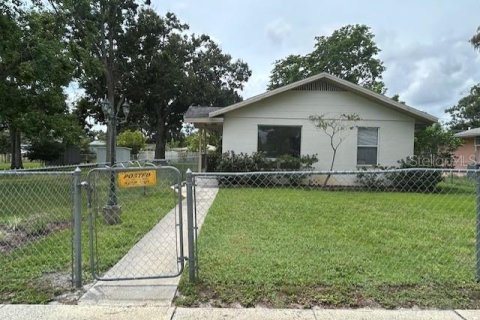 Casa en venta en Saint Petersburg, Florida, 2 dormitorios, 97.55 m2 № 1879131 - foto 1