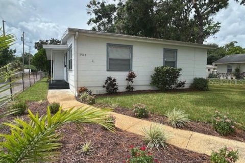 Casa en venta en Saint Petersburg, Florida, 2 dormitorios, 97.55 m2 № 1879131 - foto 4