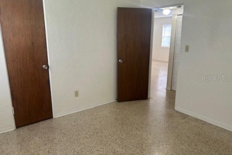 Casa en venta en Saint Petersburg, Florida, 2 dormitorios, 97.55 m2 № 1879131 - foto 20