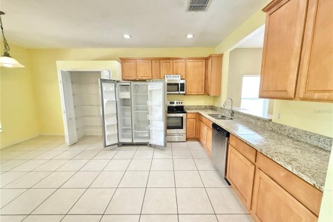 Casa en venta en Kissimmee, Florida, 3 dormitorios, 141.12 m2 № 1772893 - foto 5