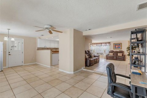 Villa ou maison à vendre à New Port Richey, Floride: 3 chambres, 157.19 m2 № 2350308 - photo 24