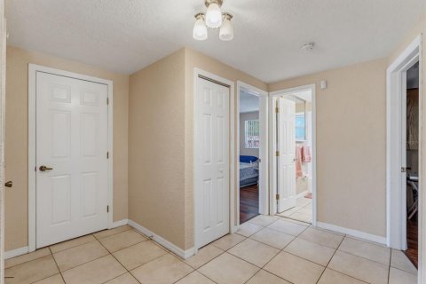 Villa ou maison à vendre à New Port Richey, Floride: 3 chambres, 157.19 m2 № 2350308 - photo 6