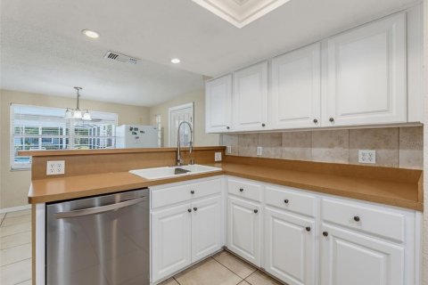 Villa ou maison à vendre à New Port Richey, Floride: 3 chambres, 157.19 m2 № 2350308 - photo 20
