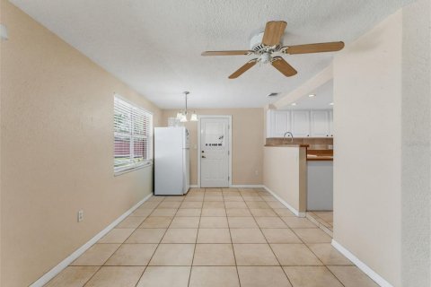Villa ou maison à vendre à New Port Richey, Floride: 3 chambres, 157.19 m2 № 2350308 - photo 25