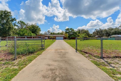 Villa ou maison à vendre à New Port Richey, Floride: 3 chambres, 157.19 m2 № 2350308 - photo 4