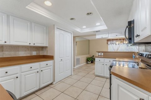 Villa ou maison à vendre à New Port Richey, Floride: 3 chambres, 157.19 m2 № 2350308 - photo 21