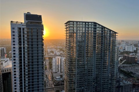 Купить кондоминиум в Майами, Флорида 3 спальни, 134.71м2, № 1956675 - фото 18