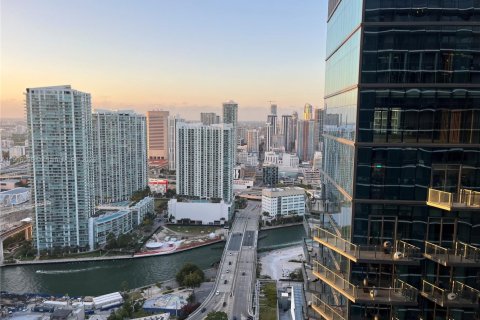 Купить кондоминиум в Майами, Флорида 3 спальни, 134.71м2, № 1956675 - фото 17