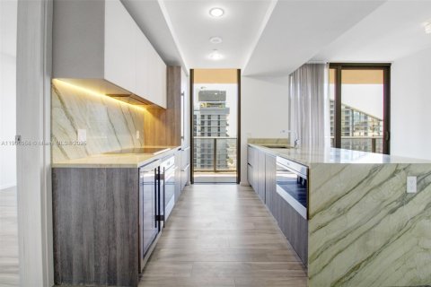 Купить кондоминиум в Майами, Флорида 3 спальни, 134.71м2, № 1956675 - фото 6