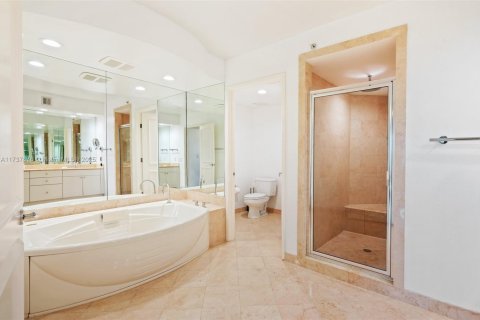 Condo in Key Biscayne, Florida, 3 bedrooms  № 1764742 - photo 30
