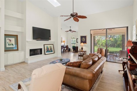 Villa ou maison à vendre à Sarasota, Floride: 2 chambres, 205.04 m2 № 1754725 - photo 12