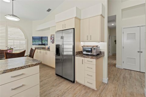 Villa ou maison à vendre à Sarasota, Floride: 2 chambres, 205.04 m2 № 1754725 - photo 19