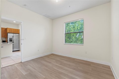 Condo in Doral, Florida, 2 bedrooms  № 1880300 - photo 25