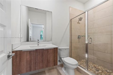 Condo in Doral, Florida, 2 bedrooms  № 1880300 - photo 26