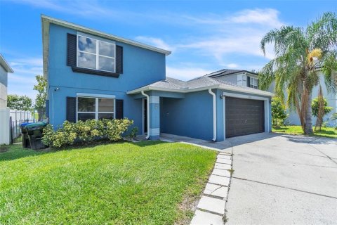 House in Orlando, Florida 6 bedrooms, 273.88 sq.m. № 1909997 - photo 2