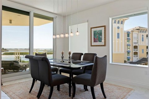 Condo in Tierra Verde, Florida, 3 bedrooms  № 2396415 - photo 21