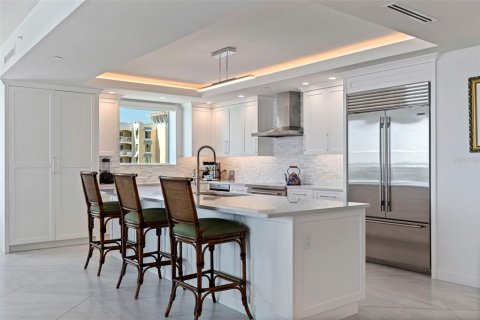 Condo in Tierra Verde, Florida, 3 bedrooms  № 2396415 - photo 13
