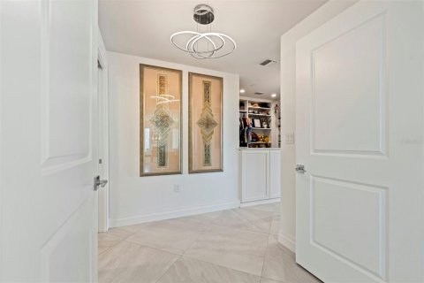 Condo in Tierra Verde, Florida, 3 bedrooms  № 2396415 - photo 28