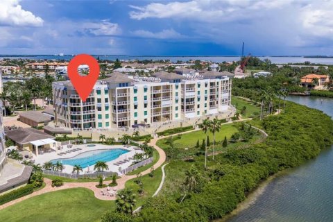 Condo in Tierra Verde, Florida, 3 bedrooms  № 2396415 - photo 4