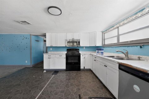 Villa ou maison à vendre à Auburndale, Floride: 3 chambres, 148.83 m2 № 2093508 - photo 15
