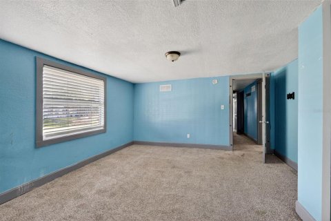 Villa ou maison à vendre à Auburndale, Floride: 3 chambres, 148.83 m2 № 2093508 - photo 13