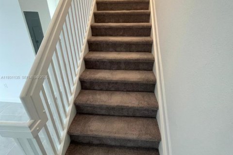 Снять в аренду виллу или дом в Хомстед, Флорида 3 спальни, 134.06м2, № 1989541 - фото 10